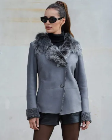 Sale | Gray short sheepskin coat with a toscana collar