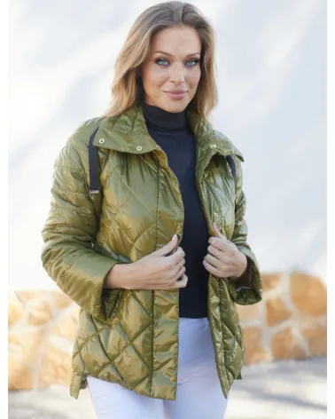 Green quilted jacket with an extended back