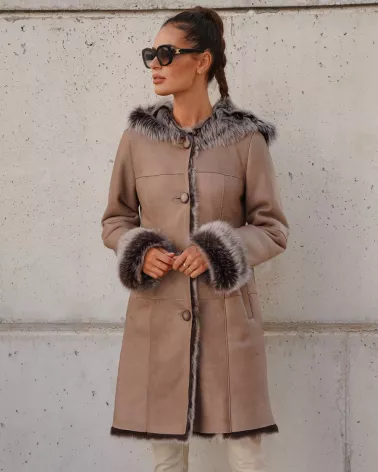 Sale | Dark beige sheepskin coat with a hood