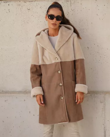Sale | Beige and camel sheepskin coat with a hood