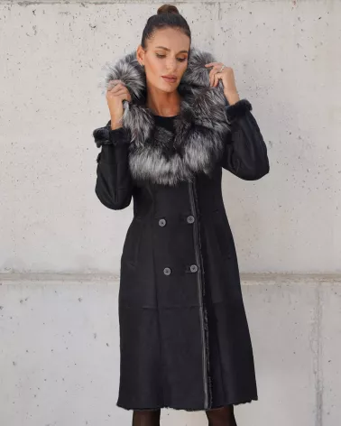 Sale | Long black sheepskin coat with hood