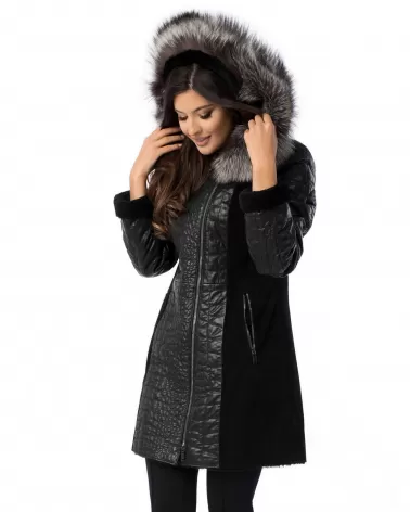 Sale | Black sheepskin coat with a hood
