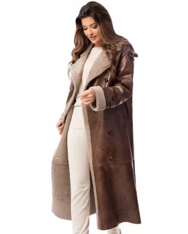 Sale | Beige long sheepskin coat