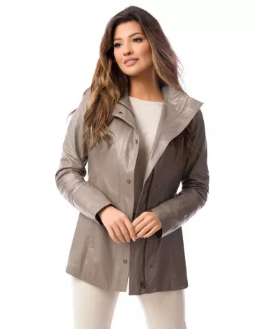 Sale | Beige leather jacket
